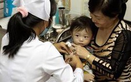 Chậm tiêm vaccine Quinvaxem không gây ảnh hưởng tới trẻ